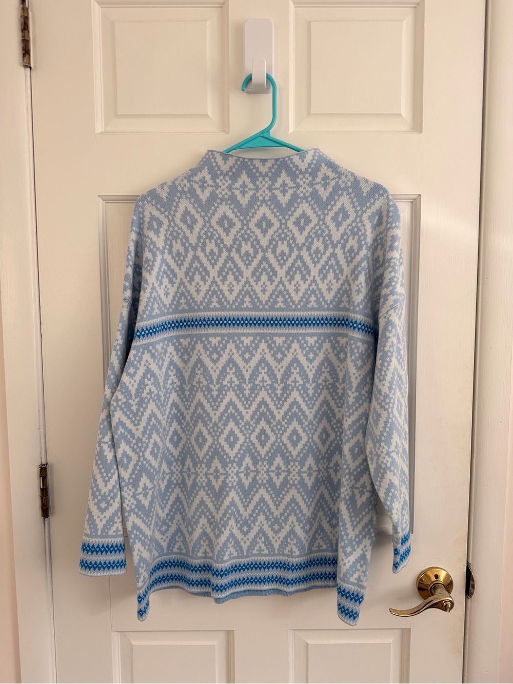Tahari Light Blue and White Geometric Knit Sweater
